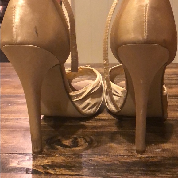 Spring heels - Picture 3 of 4